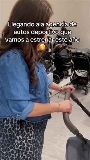 Agencia de autos deportivos para bebés 2026