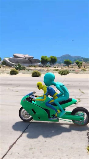 GTA V EPIC ALIEN BIKE JUMP CHALLENGE#shorts