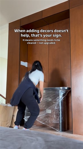 MIKA—Interior Designer on Instagram: "Heaviness isn’t about style. It’s about unfinished energy. Too many objects without purpose. Zones that don’t match how you actually use them. Visual reminders of things you haven’t dealt with yet. Your body feels that before your brain names it. So you shop again — hoping the feeling will lift. It won’t. Design works when it removes friction, not when it distracts you from it. If this explains why your space never quite lands, comment “CLEAR.” #interiordesi