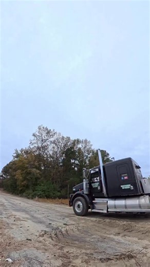 4.7K views · 260 reactions | Chaining down a cat336 excavator. 30 minutes of work compressed into a minute clip #hockadaystowing #108 | Mike Cervero | Facebook