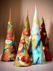 Handmade Needle-felted Merino Wool Christmas Tree. - Etsy