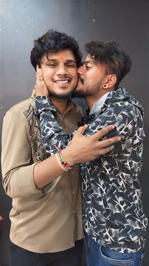 Çhandü Pallu on Instagram: "CSDA NEW ONE ❤️ . . #kannada #kannadareels❤️ #kannadamusically #kannadafilm #kannadastatusvideos #kannadatiktok #kannadareels #tre #trend #trendingreels #trending #viralreels #virat #viratkohli #viralvideos #viralreels #trendingreels #dj #explorepage #video #explorepage #happy #dance #dj"