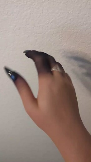 Random project continuation! this will go with the black hardened- leather shoulder piece outfit. having fun coming up with details for this outfit. #geekymaker #labryinthofjareth #evil #dressup #oc #wip #nails #trial