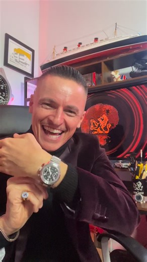 The Urban Gentry on Instagram: "Happy holidays, and a few quick announcements! 😎🥂🗽 #wristwatchcheck #hanhart #rolex #rolexsubmariner #swissmade madeingermany germanmade aviation watches tgv theurbangentry type20 watchcollector breguet chronograph seiko tudor omega speedmaster daytona nyc newyorkcity breitling navitimer style"