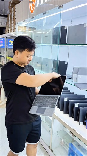 9K views · 195 reactions | Surface Pro 殺 ជិតអស់ហើយ | Electro Computer | Facebook