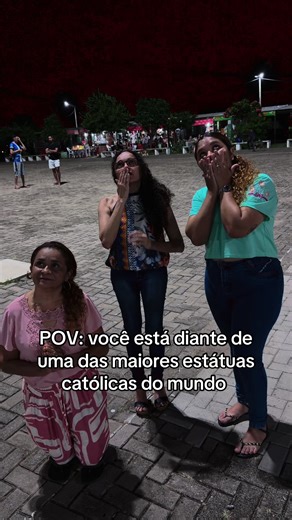 Estátua de Nossa Senhora de Fátima: Um Encontro Católico