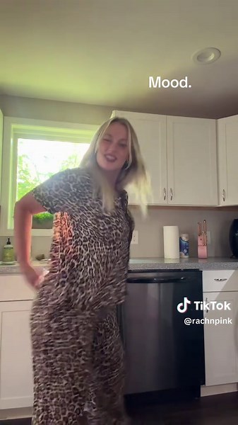 Tamia “Can’t Get Enough” Line Dance: How to Join the Cruise Line Dance