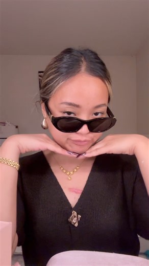 Everyone, hold off on commenting about the summer's end, as my birthday is just around the corner, a mere two months away. I'm overjoyed that my husband sent me a surprise gift in the mail, something I've been wanting for ages. Thank you, Rory Pa. Love you, bro. It's an amazing early birthday gift! Miu Miu #miumiu #miumiusunglasses | Tu Tu