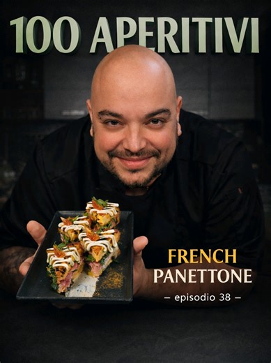 💥💥100 APERITIVI💥💥 -Episodio 38- French Panettone salato Ingredienti: 2 fette panettone (2–3 cm), 3 uova, latte, burro, parmigiano 20 g, caprino 80 g, prosciutto crudo 100 g, rucola, pomodorini, olio EVO, sale, pepe. Procedimento: Sbattere uova con parmigiano, sale e pepe. Passare il panettone prima nel latte poi nell’uovo. Dorare in padella con burro finché croccante. Condire il caprino con olio, sale e pepe. Farcire con caprino, prosciutto e rucola condita. Chiudere, tagliare a spicchi. Dec