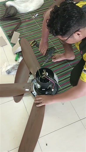 Installing ceiling fan blades