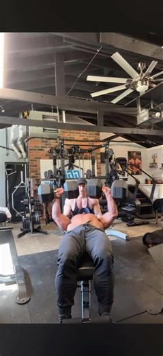 Had to dust off the 120 lbs dumbbells for old times sake! 🔥 DUMBBELL CHEST PRESS!