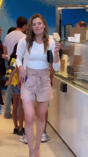 24K views · 227 reactions | ✌ - 囹ElinaDanilova.com - #salsa #dance #tutorial #behappy #elinadanilova #wellnessprofessional #wellness | Elina Danilova Life Coach | Facebook