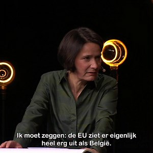 Charles Michel sprak steeds over de 'European Onion'. Hij bleek visionair. De EU zou effectief moeten gaan functioneren als een ajuin. Met een kern die werk maakt van snelle marktintegratie. De Benelux kan fungeren als die kern. 👇 (Beelden: De Tijd/L'Echo) | Bart De Wever