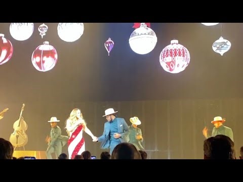 Mariah Carey "CHRISTMAS (BABY PLEASE COME HOME)" [live] Las Vegas