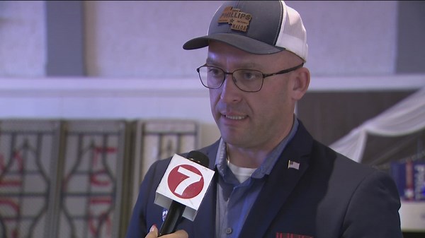Eric Phillips beats incumbent Wagoner in Caldwell mayoral race