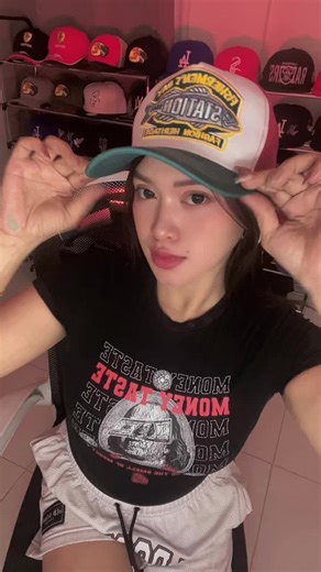 Mabisang Trucker Cap: Stylish Adjustable Headwear