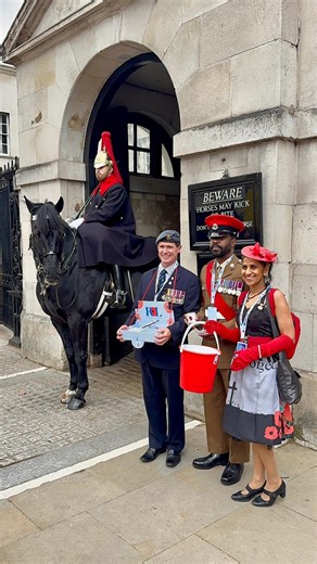 Exploring the Splendor of Horse Guards Parade 🇬🇧"** #HorseGuards 🏇 #London #Sightseeing 👀 #Travel ✈️ #FBLifestyle 🌟 | The Royals King's Guard's England