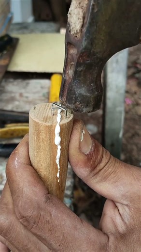 Genius Way to Fix Cracked Log without Clamps! Using Staples like Eagle Claws #sorts