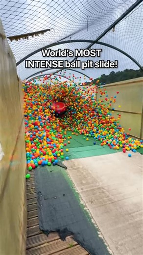Alex Ojeda on Instagram: "World’s MOST INTENSE ball pit slide! 🤯😂 Would you try this? - 📍Parque Tarundu, Campos do Jordao, Brazil #travel #thrilling #slide #thrill #adrenaline #brazil"