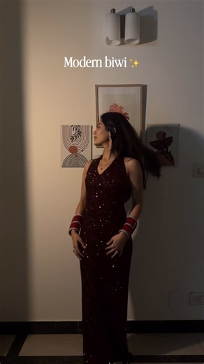 Mugdha Bharat Ahlawat on Instagram: "Modern beti to jaat bahu by the beat drop ✨ MUA : @blissfashionstudio_nia #relatable #pov #trending #fashion #shakiravspatola"