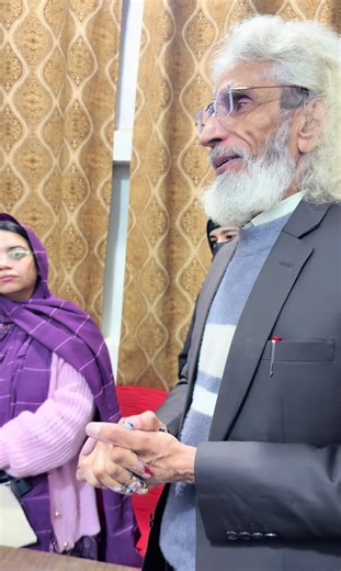 Empowered girls become unstoppable women. We inspire & teach skills that turn passion into independence, creativity into confidence, and dreams into reality. 🌸 #art #rabiarts #fyp #astheticreeb #womenempowerment