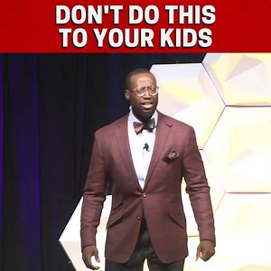 Don’t do this to your kids… Tickets and tour dates at mikegoodwin.com #parenting #mikegoodwincomedy #standupcomedy #parentinghumor #MikeGoodwin #comedy #kidsnames #babynames | Comedian Mike Goodwin