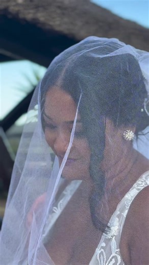 Bridal Make-Up Tutorial: Full Circle Friendship Moments