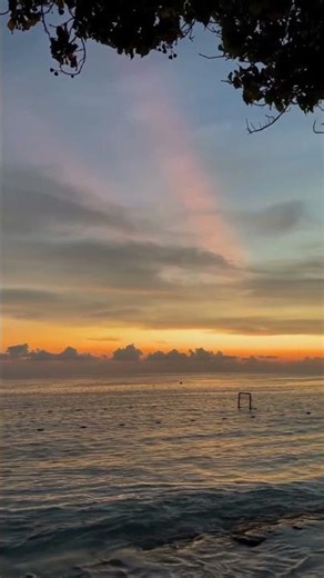 Where the ocean meets silence 🌊✨ #nature #calm #relax #peacefulwaves #zenvibenature #oceansunrise