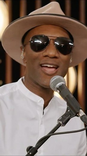 Aloe Blacc's "I Need A Dollar" is everything 🤩