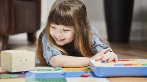 "Cubetto" which can learn programming with a toy even in a 3 year old child