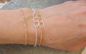 Sister Bracelet, Dainty Interlocking Link Bracelet, Friendship Bracelet for 2 3 4, Circle Bracelet, 3 Sisters Gift, Friendship Gift for 4 - Etsy