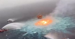 198K views · 841 reactions | Terrifying footage shows the aftermath of an underwater gas pipeline explosion. -J. Hutchinson #safety #offshore #SEAMAN | Seaman OnLine | Facebook