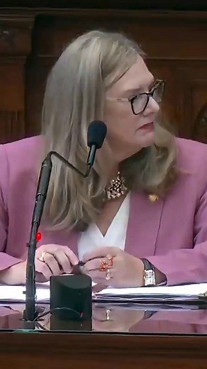 Joe Rogan Reacts to Woke Liberal Getting DESTROYED By a Single Line | Joke Galaxy