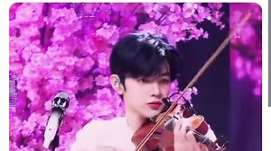 《外网热评》章昊和LUCY在MCD的合作舞台，泡菜妹：拜托，我真的晕倒了，太惊艳了，知道很好但没想到这么好，怎么能不喜欢他呀，我偶像太了不起了！！_哔哩哔哩_bilibili