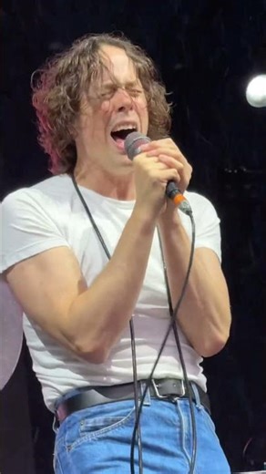 In The City, live from Hitchin #indiemusic #razorlight