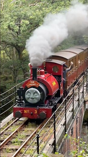 SIR HANDEL ON THE ICONIC BRIDGE! Awdry Extravaganza Picnic Train 🚂✨ #ThomasTheTankEngine
