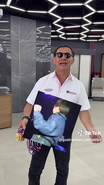 Cena de Fin de Año: ¡Comparte con Nosotros!