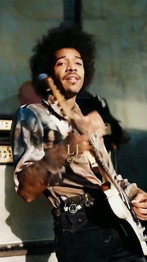 Jimi Hendrix Live at Sussex University! 🎸🔥 1967 Performance #RockLegend