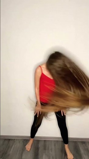 The best headbanging you've ever seen🤘