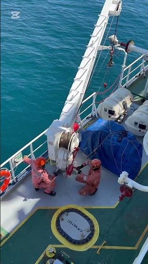 LIFERAFT DAVIT EXERCISE