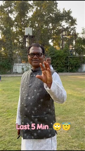 🔥 Rajesh Bhongale 📸 on Instagram: "Jub Client Time nahi dete he tab.. 🤣🤪#fun #comedy #viralreels #masti #photography"