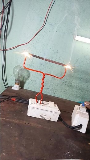 Is graphite a good conductor of electricity 🤔⚡Let's test. Science experiment| Electrical engineering