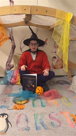 Here is Maria showing what our Makaton sign for next week is, it’s……. Fireworks 🎆 | Finkley Weeke Nursery and Pre-School