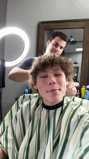 Maddox Batson - Tears in the River: Catchy Country Song