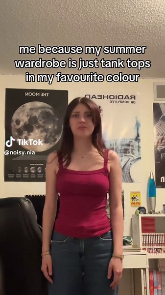 Stylish Summer Tank Top Outfit Ideas from Garage