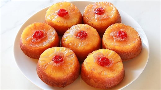 Mini Pineapple Upside Down Cake