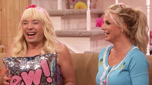 Sara chats with her camp BFF Abby (Britney Spears) on "Ew!" | The Tonight Show Starring Jimmy Fallon
