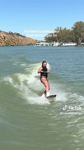 Daydreaming at Work: Exploring the Murray River