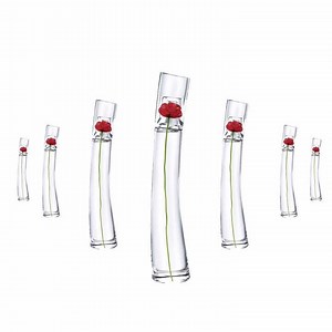 All the captivating power of FLOWER BY KENZO is concealed within the delicate red poppy. | KENZO Parfums