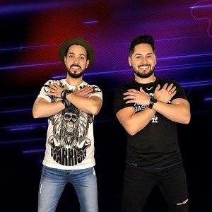 278K views · 430 reactions | Quem aí já aprendeu a coreografia de ME ADOTA?  Fizemos até um TUTORIAL pra ensinar quem ainda não dançou junto  Olha só! #MeAdota @mcmirella | Sandro e Cícero | Facebook